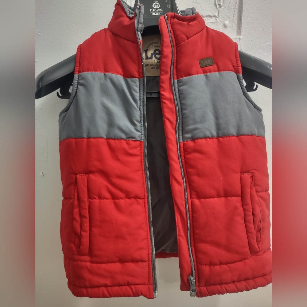 Lee 7 XL Red and Gray Puffer Vest